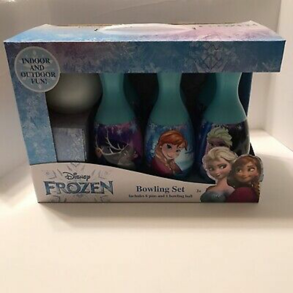 FROZEN Bowling Set